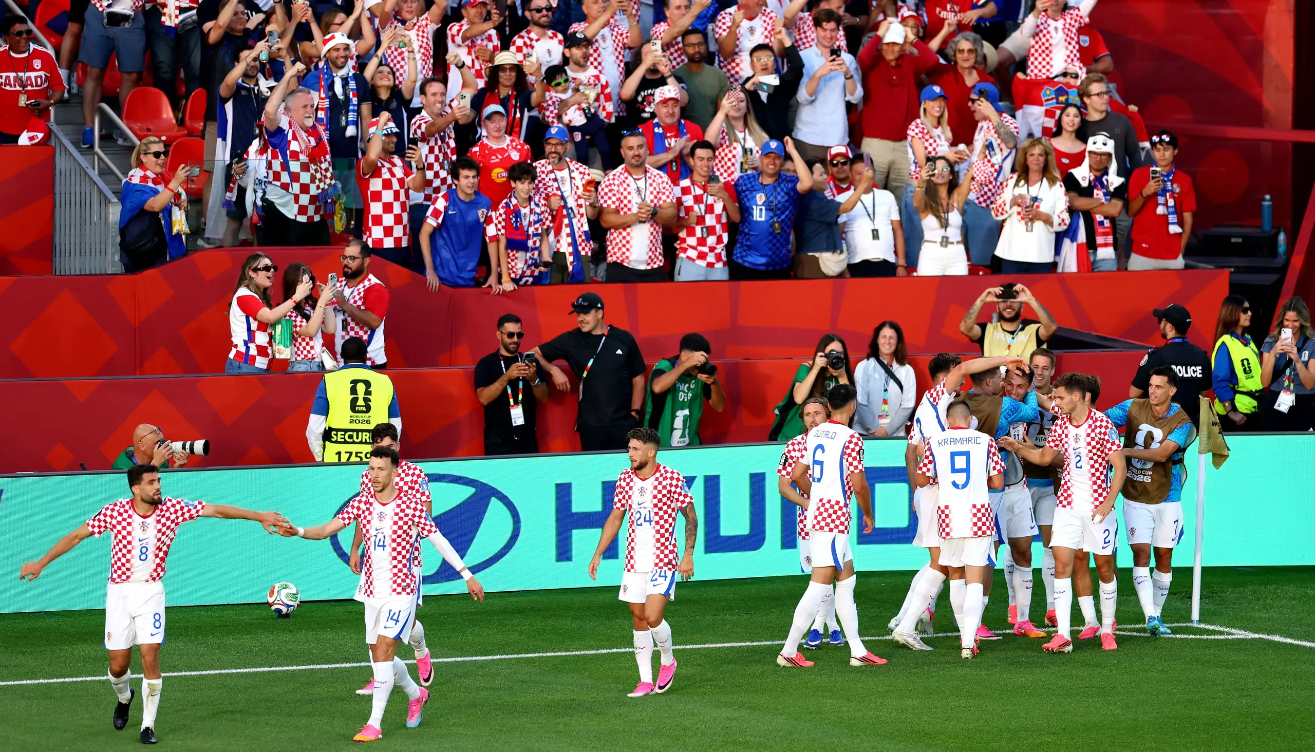 Budimir header sends Croatia past Panama at the World Cup